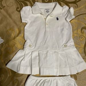 Ralph Lauren
Girls' Solid Pleated Hem Dress - Baby